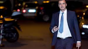 Circolo asd casalino è iniziato il tesseramento 2020. M5s Casalino Sarti Si E Nascosta Dietro Il Mio Nome L Ex Compagno Falso Sapeva Di Maio Espulsione Doverosa La Repubblica