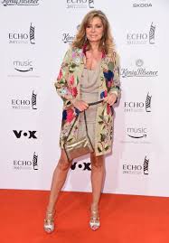 Das öffentliche leben ist derzeitig noch sehr eingeschränkt, die fitnessstudios größtenteils noch. Celebmafia Celebrity Style Fashion Clothes Outfits Photos Gifs Videos Page 11754 Of 18435