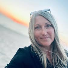 Looking for a garage door technician.