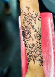 My Wife Wanted To Show Internet Strangers Her First Tattoo She Does Not Have Reddit First Tattoo Tattoos I Tattoo