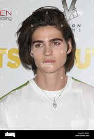 William peltz hi-res stock photography and images