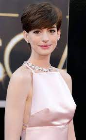 See how you can wear pixies and bobs and never get bored with them! Anne Hathaway S Les Miserables Pixie Most Influential E Online