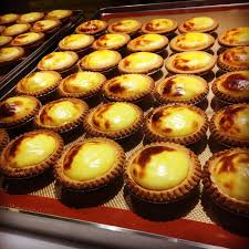 Penuh bersalut coklat dan kacang rangup, resepi cheese tart magnum ini pasti menjadi pilihan penggemar pemanis. Hokkaido Baked Cheese Tart