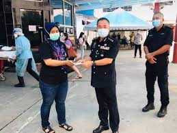 Balai kota bharu is situated south of pasir tumboh, north of sungai kedongdong. Anggota Polis Kehilangan Ibu Bapa Adik Akibat Covid 19