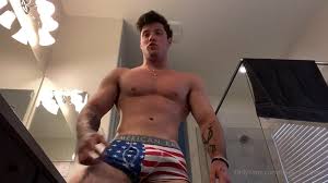 Derek Martin: Fat Dick and Hairy Muscle Butt - ThisVid.com