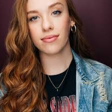 Molly Lang's Instagram, Twitter & Facebook