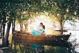 More from this set here : Real Life Fairy Tales 20 Beautiful Wedding Photos That Are Straight Out Of A Storybook Praise Wedding