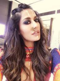 Melissa Ahern (@melchardonnay)