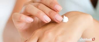 Sapukan ke seluruh kulit muka dan biarkan selama 30 minit sebelum dibasuh. 7 Tips Dan Cara Memutihkan Wajah Secara Alami