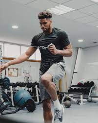 Giannis Ugo Antetokounmpo On Instagram Cred Rickythomason Gianni Sporty Style