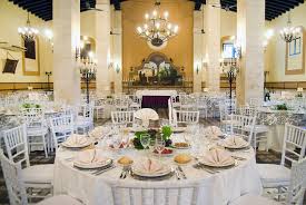 Bodegas el cortijo es un precioso recinto con unos 5.000 metros cuadrados de extensión entre amplios salones y magníficos espacios exteriores, un lugar perfecto para la celebración de convites. El Cortijo Eventos Restaurante Los Portales