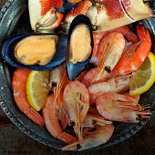 مطعم ابرونز آند هامرز للمأكولات البحرية زوروا دبي