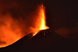 Come si può vedere nelle immagini video realizzate dalla webcam personale di tonino giorgianni. Emergenza Etna Notizie In Aggiornamento Dipartimento Della Protezione Civile Presidenza Della Regione Siciliana