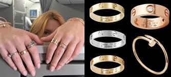 Bella Thorne Wears Cartier Love Wedding Rings In The Color Yellow Gold White Gold Pink Gold On Cartier Wedding Rings Cartier Love Bracelet Cartier Love Ring