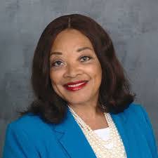 Gail Day's Instagram, Twitter & Facebook