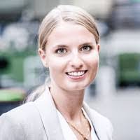 Jana Meyer's Instagram, Twitter & Facebook