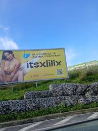 Better this than a political poster : rportugal