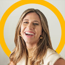 Vender é humano e também é sobre escuta, conexão e presença. Em tempos  digitais, nossa humanidade continua sendo o diferencial mais potente. ⠀ É  com muita alegria que embarco nessa jornada com