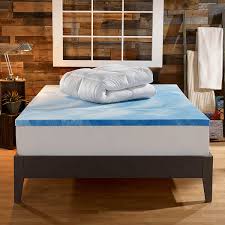 While some memory foam mattress toppers are designed to change the feel of your mattress altogether, others are meant to alter its feel. 6 Best Memory Foam Mattress Toppers 2021 Mfm Toppers Reviews