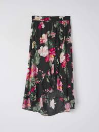 Fond blanc fleurs dans les tons bleus. Jupe Asymetrique A Fleurs Avec Volant Var Noir Achetez En Ligne Terranova