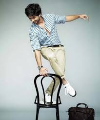 Shahid Kapoor In Sneaker At myntra you can find formal clothes for men for everyday wear as myntra's formal clothes for men are of exceptionally good quality. shahid kapoor in sneaker