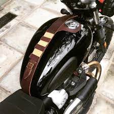 Triumph Street Scrambler Twin 900 New Models 17 Genuine Cow Leather Belt For Fuel Tank In 2021 Street Scrambler Triumph Street Twin Leather