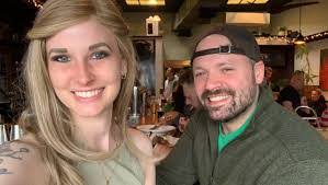 Alex Stinchcomb's Instagram, Twitter & Facebook