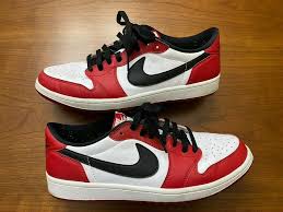 Air Jordan 1 Low Chicago Og 2015 Size 10 5 In 2020 Jordan 1 Low Air Jordans Jordans