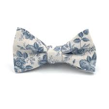 Dusty Blue Bow Tie Mens Dark Blue Floral Tie Floral Bow Tie Etsy Floral Bow Tie Bow Tie Wedding Blue Bow Tie
