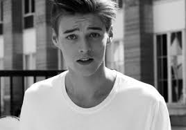 ℙ◎ґcℯℓαїᾔ Ḡłαsṧ