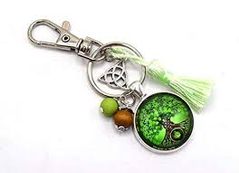 Ethnicfeather Porte Cles Arbre De Vie Celtique Decoration Sac A Main Bijoux Cabochon Arbre De Vie Pompon Vert Porte Cle Arbre De Vie Celtique Etsy