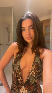 falling on bed tiktok xx Porn Pics and XXX Videos - Reddit NSFW