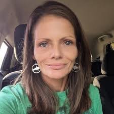 Daisy Nichols's Instagram, Twitter & Facebook