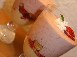 Tiramisu Aux Fraises Et Aux Sables De Bretagne Recette En 2020 Tiramisu Fraise Alimentation Cuisine Et Boissons