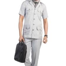 320 x 320 jpeg 22 кб. Kenali Ciri Khas Baju Safari Pria Lengkap Dengan Tips Memilih Dan Merawatnya