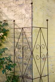 Es gibt sowohl moderne formen als auch historisch anmutende modelle. Garten Rund Metall Rankgitter A Rankgitter