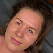 I'm in my mommy makeover era & I'm starting with my brows” 🥹😍🫶🏻 There's  something so special about watching someone see their beauty in a new  light! Brows may be small, but