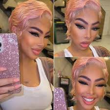 Lyn May da su visto bueno y certifica que Karol G es una vedette completa.  🔥 A través de sus redes, la icónica estrella mexicana compartió fotos  junto a Karol y escribió: “