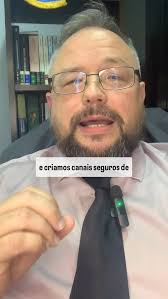🔎 Sua empresa está preparada para enfrentar uma ação trabalhista?, ⠀, 📉 O  Brasil registra, em média, 3,5 milhões de processos trabalhistas por ano.,  ⠀, 👔 Sou Fernando Merlini, advogado com mais de 25 ...