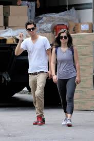 Actress Eve Hewson Walks With Her Boyfriend Max Minghella In Soho In New York City Max Actresses T Shirts For Women