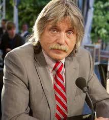 #voetbalinside rookt graag een #sigaar maakt je graag belachelijk #fanprofiel met de beste #johan #derksen uitspraken klik met je #sigaar. Johan Derksen Home Facebook