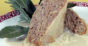 Fleischstrudel Mit Zwiebelsauce Rezept Rezept Zwiebelsauce Rezepte Bratensauce