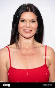 Danielle Titus's Instagram, Twitter & Facebook