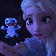 Die kleine elsa rennt zu ihren spielsachen. Bruni Frozen 2 Wallpaper Cute Novocom Top