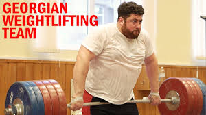 Lasha talakhadze, il georgiano detentore del record maschile con un'alzata di 484 kg il record del mondo maschile (strappo + slancio) nella categoria oltre i 109 kg è di 488 kg, ottenuti dal georgiano lasha talakhadze durante i giochi della xxxii olimpiade. Lasha Talakhadze Heavy Weightlifting Training Snatch 210 Squat 305 Youtube