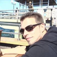 Daniel Klinke (@dklinke87)