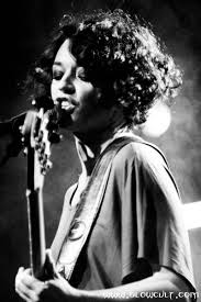 Guardo mia madre a quei tempi e rivedo. Carmen Consoli Live Roma Musica Musica Rock Personaggi Famosi