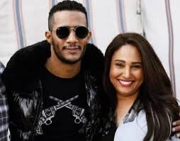 برنامج رامز عقله طار الحلقة 28 الثامنة والعشرون رحاب الجمل. Ø±Ø­Ø§Ø¨ Ø§Ù„Ø¬Ù…Ù„ ØªØ´Ù† Ù‡Ø¬ÙˆÙ…Ø§ ØµØ§Ø¯Ù…Ø§ Ø¹Ù„Ù‰ Ø²Ù…ÙŠÙ„Ù‡Ø§ Ø¨Ø§Ø³Ù… Ø³Ù…Ø±Ø© ÙˆØ§Ù„Ø³Ø¨Ø¨ Ù…Ø­Ù…Ø¯ Ø±Ù…Ø¶Ø§Ù† Ø§Ù„ØªÙØ§ØµÙŠÙ„ ÙƒØ§Ù…Ù„Ø© Ø£Ø®Ø¨Ø§Ø± Ø§Ù„Ø¹Ø±Ø¨