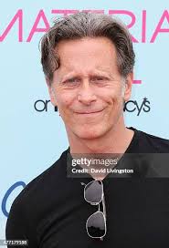 Actor Chad Lowe, wife Kim Painter and daughters Fiona Lowe and Mabel...  News Photo