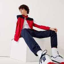 Votre prochaine paire de sneakers vous attend ici, sur chausport.com, dans notre sélection exclusive de baskets pour femme. Survetements Homme Joggings Lacoste
